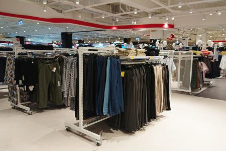 Apparel Supermarket Shelving can be customized for customers