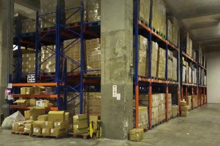 puck-back racking can minimum operating costs due to excellent space optimisation