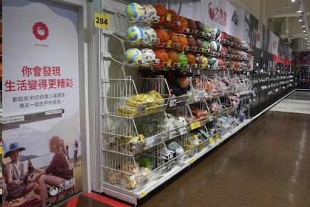 Sport Supermarket Shelving has a wide range of accessories